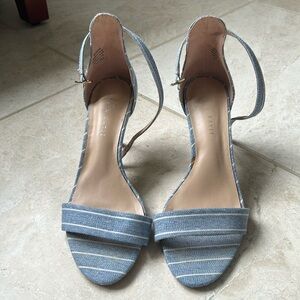 Kelly & Katie Nadia Blue and White Striped Sandals Size 8